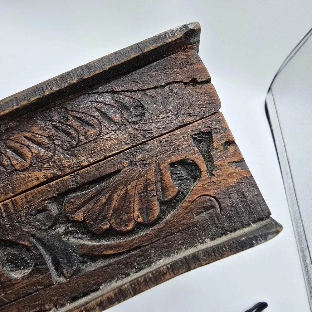 Vintage Unique Hand Carved Wood Hinged Trinket‎ Jewelry Box 7x5
